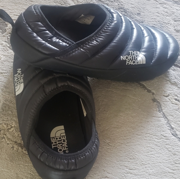 Like New North Face ThermoBall Mules Mens 13 - Picture 5 of 6